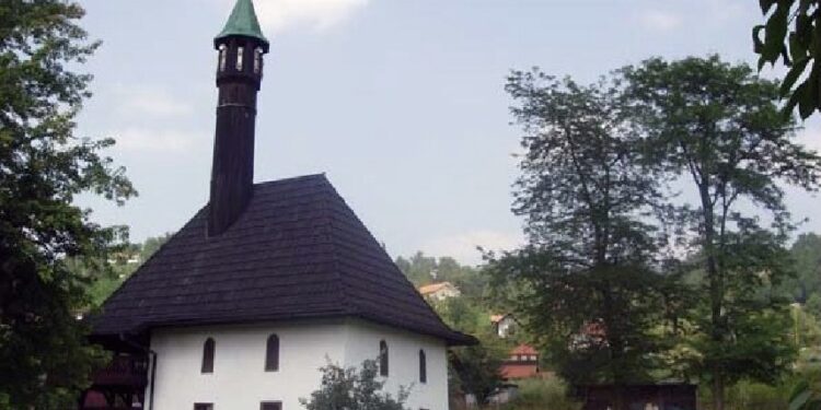 Priča o dedi koji je svako jutro, na sabahu, ostavljao marku u džamijsko sanduče