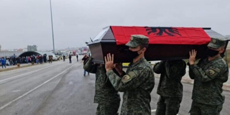 Rezala: Sahranjeni posmrtni ostaci; Kurti: Grobovi dokaz srpskog genocida na Kosovu