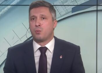 Obradović: “Đilas nije lider opozicije. Ako u jednoj koloni ne budu i Dveri, to je onda ukrupnjavanje ostataka DS-a”