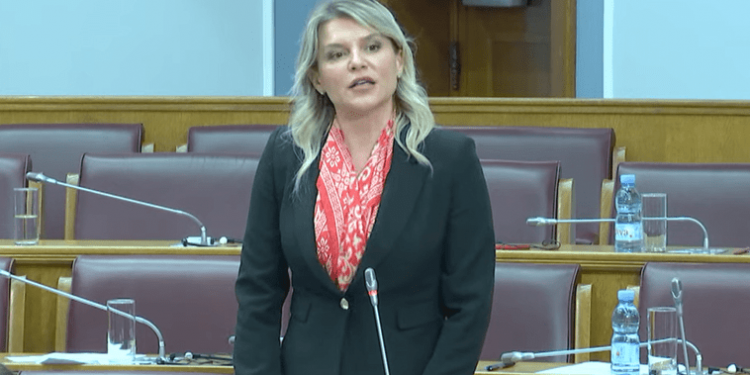 Vuksanović-Stanković: Odlazeći premijer ne smije potpisati ništa što ruši građanski i sekularni karakter Crne Gore