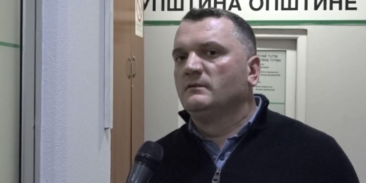(VIDEO) U Opštinskoj izbornoj komisiji u Tutinu podijeljen materijal za Referendum o izbornim promjenama