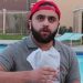 (VIDEO) Muslimanima dao da probaju ćuretinu, a potom ih ubijedio da su greškom pojeli svinjetinu
