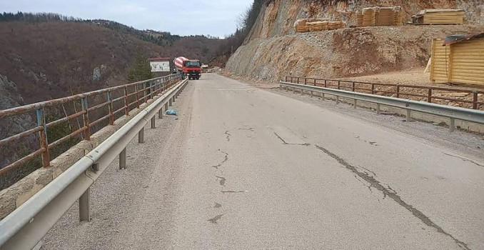 Obustava saobraćaja na magistralnom putu M-5, dionica Rožaje – Špiljani