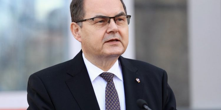 KOMENTAR CHRISTIANA SCHMIDTA: “Britanske sankcije Dodiku i Cvijanović…”