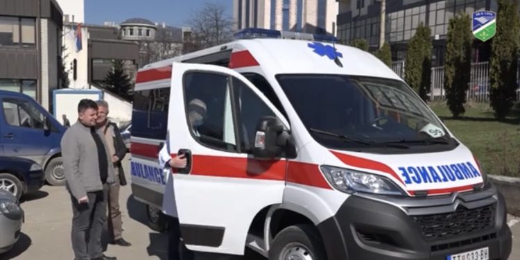 (VIDEO) Novo sanitetsko vozilo od Ministarstva zdravlja za DZ u Tutinu