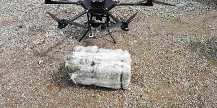 Crna Gora: Policija pronašla dron sa devet kilograma marihuane