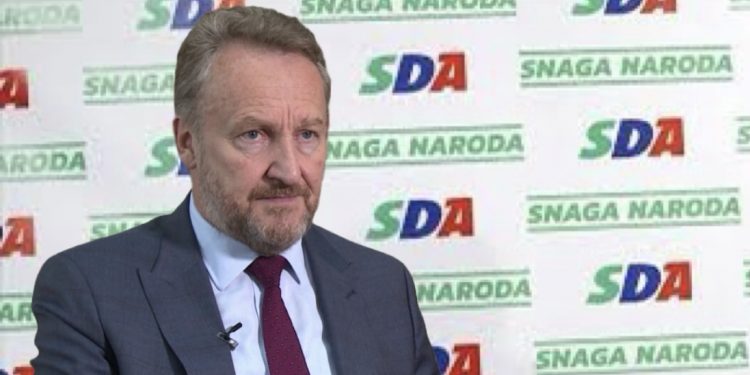Bakir Izetbegović: To što su se svi ujedinili protiv jednoga pokazuje snagu SDA