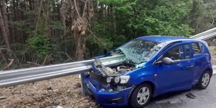 SANDŽAK: U SAOBRAĆAJNOM UDESU POVRIJEĐENE DVIJE ŽENSKE OSOBE