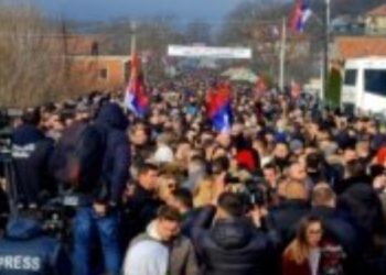 Počeo protest Srba  kod Zvečana uz jake mere bezbednosti KFOR-a