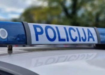 Novi Pazar: U tuči ispred kafića učestvovalo više lica nakon čega su uhapšena tri lica, pronađen i pištolj