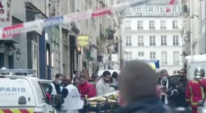 Tri osobe poginule u napadu u centru Pariza VIDEO