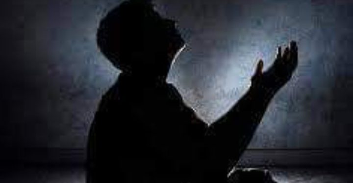 Iz kuća u kojima se klanja noćni namaz isijava posebna svjetlost koju vide stanovnici nebesa