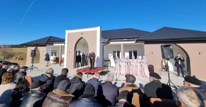 U Seošnici kod Rožaja otvoren Islamski centar bratstva Nurković FOTO