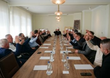 Na sjednici Vijeća muftija donijeta odluka o održavanju sveopćeg sabora IZS koji zakazuje reisu – l – ulema