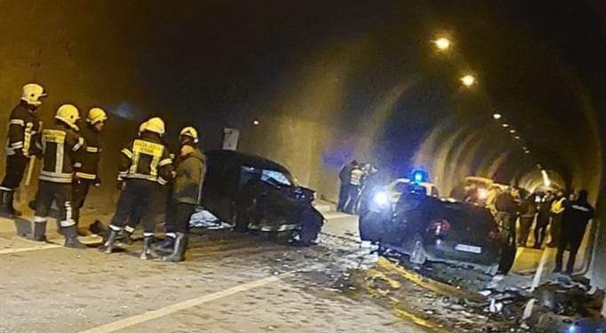 Jedna osoba poginula a druga teško povrijeđena u teškoj saobraćajnoj nesreći u tunelu Lokve