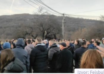 Kosovo: Blokada puta selu kod Štrpca zbog ranjavanja dva srpska mladića VIDEI