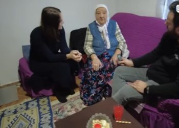 Kako je nana Emina odvjela muža konobara na hadždž VIDEO