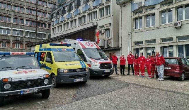 Radnici hitne službe protestuju širim Crne Gore