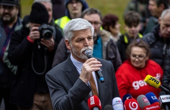 Pobjednik predsjedničkih izbora u Češkoj general Pavel, služio u BiH- kontigent UNPROFOR-a
