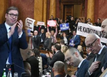 Završena skupštinska drama, usvojen izveštaj Vlade o pregovorima o Kosovu