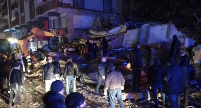 Tursku jutros pogodilo 6 zemljotresa preko 6 stepeni jačine na različite lokacije, više poginulih