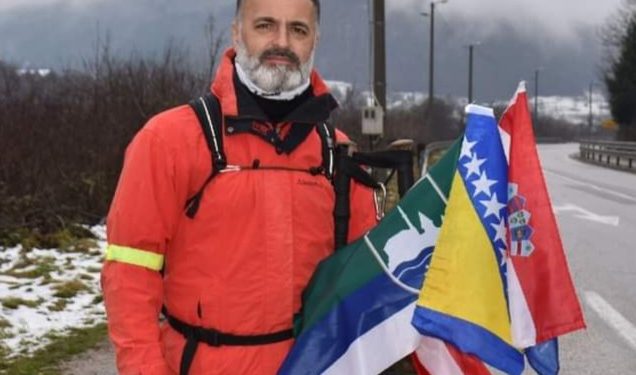 Enver nastavlja sutra pješačiti na hadždž iz Skoplja nakon obavljene dženaze majci