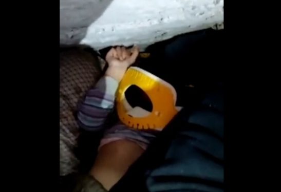 (VIDEO) Spasilac razgovara sa curicomal: ‘Sjećaš se igre skrivača, e sad sam te našao!’
