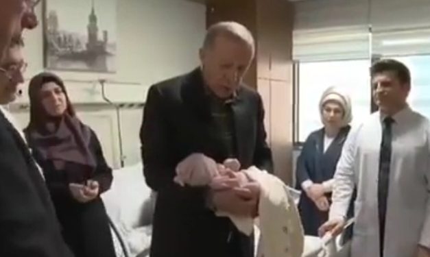 Turski predsjednik dao ime bebi na ezan koja je preživjela zemljotres