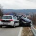 Poginuo muškarac, trojica policajaca povrijeđena kad su krenuli na uviđaj