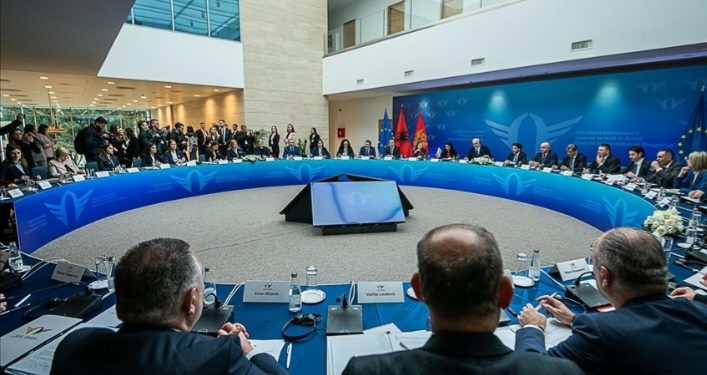 Zajednička sjednica vlada Crne Gore i Albanije, održava se danas u Podgorici