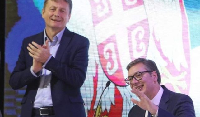 Da li konačno ide sa čela stranke, sjednica GO i Predsjedništva SNS-a