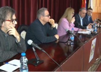 Vučić kreće danas iz Vranja a opozicija bila u Kragujevac