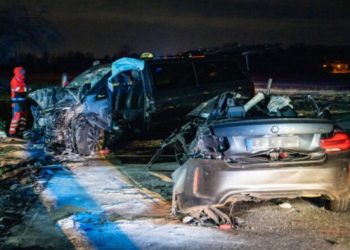 U teškoj saobraćajnoj nesreći stradala četiri člana fudbalskog kluba i vozac drgog auta