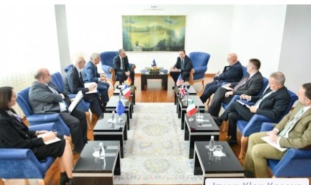 Kurti se sastao sa ambasadorima zamalja Kvinte, u četvrtak pred poslanicima podnosi izveštaj