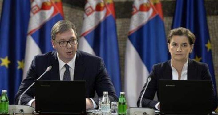 Vučić i Brnabićka čestitali Ramazan svim vjernicima islamske vjeroispovesti