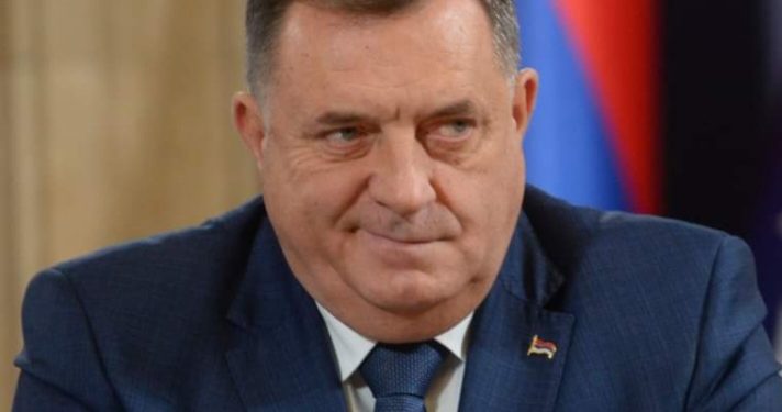 Dodik izjavio da ako  Šmit nametne zakon o imovini, donijećemo odluku o samostalnosti RS
