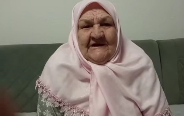 Nana Fata Orlović posti od 11. godine, i ove zapostila uprkos upozorenju lekara