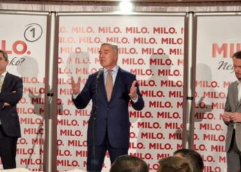 Predsjednički kandidat Milo Đukanović na iftaru u Rožajama