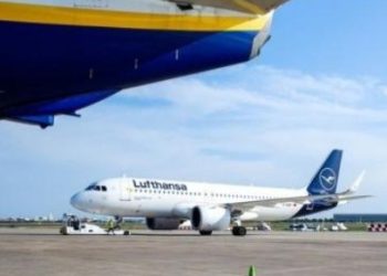 Avio kompanija objavila da je  njihovim putnicima zabranjeno da nose trenerke u avionu