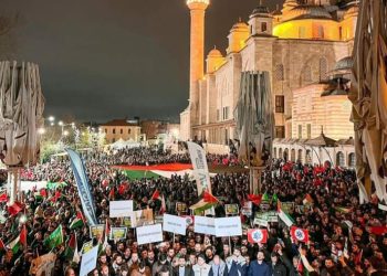 Veliki protest u  Istanbulu. Mesdžidul-aksa nije sama! Erdogan: Al Aksa je naša crvena linija