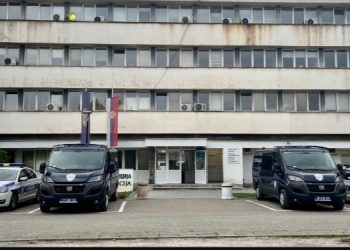 Novi Pazar: Lopov ne bira mjesto i vrijeme, provalili u dvorište policijske stanice i ukrali 4 motocikla