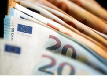 Kreneš iz Sandžaka u inostranstvo za boljim životom i skrasiš se u stan 50 kvadrata….