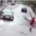 Dramatičan snimak iz Prijepolja: Vozač audija pokosio ženu nasred ulice VIDEO