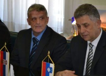 U Ulcinju uručena nagrada “Dardania” prersjedniku SDA Ugljaninu i posthumno Šemsudinu Kučeviću
