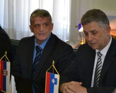 U Ulcinju uručena nagrada “Dardania” prersjedniku SDA Ugljaninu i posthumno Šemsudinu Kučeviću