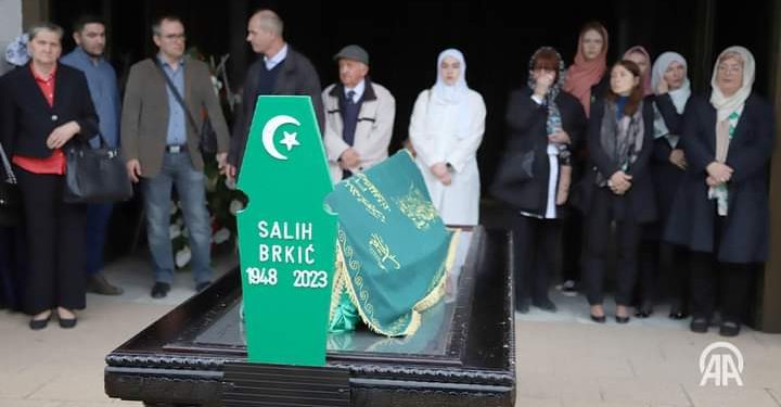 Obavljena dženaza novinaru Salihu Brkiću: Učio nas je o Genocidu u Srebrenici a znao je zaplakati za sve žrtve