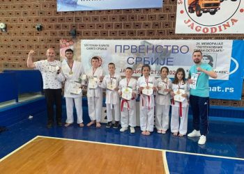 Karate klub Sjenica ostvario vrhunski rezultat na Prvenstvu Srbije u Jagodini, Zenoviću zlato