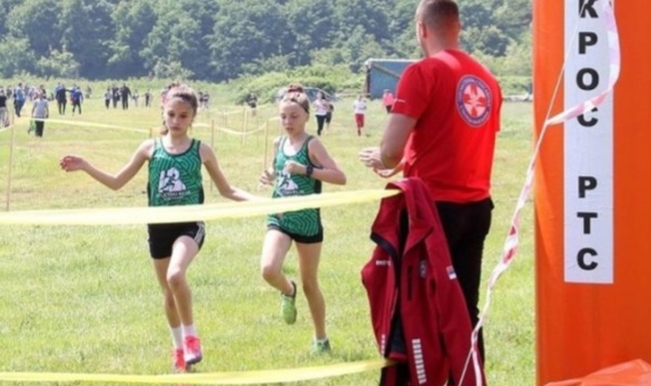 Atletičari Novog Pazara blistali na Krosu RTS sa pet zlatnih i šest srebrnih medalja