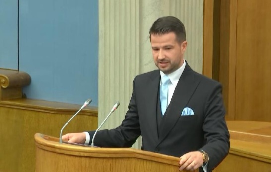 Crna Gora i zvanično dobila novog predsjednika, Milanović položio zakletvu