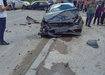 Teška saobraćajna nesreća u Selakovcu, maturanti ponovo izazvali udes